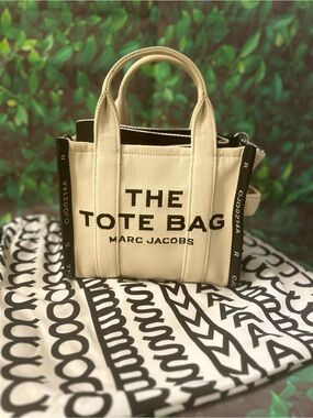 Marc Jacobs THE JACQUARD SMALL TOTE BAG